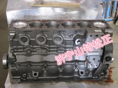 日本进口小松PC200-8发动机中缸体总成全新现货低价出售