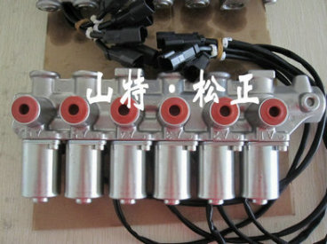 小鬆原廠PC220-8液壓泵電磁閥EPC閥現貨保證