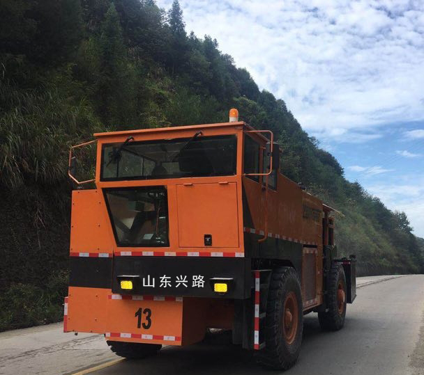 高频共振破碎机租赁，选兴路重工，自主研发，设备精良