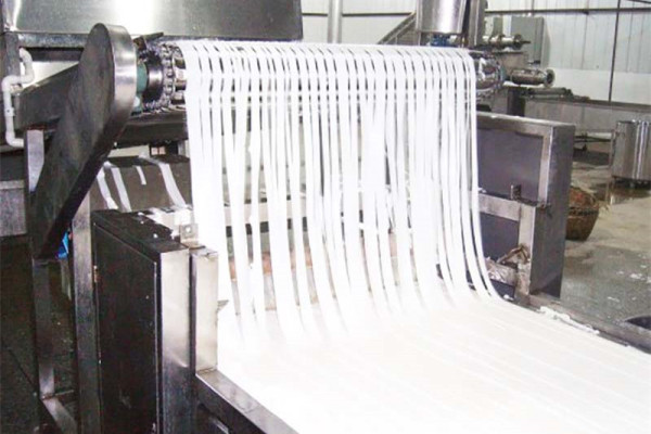 河粉生产线_全自动大型河粉成套设备_粿条凉皮米皮粉皮生产线