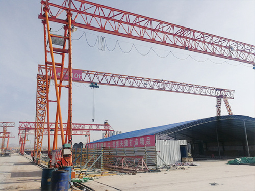 青海西宁龙门吊出租厂家 25吨集装箱龙门吊工作原理