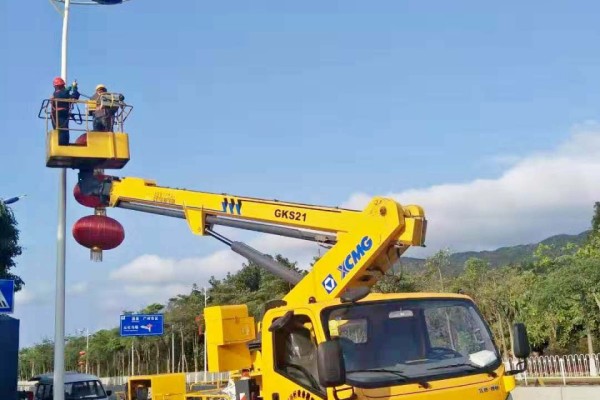 鑫越路桥设备16-26米混合臂高空作业车高空作业车   安全保障 客户放心