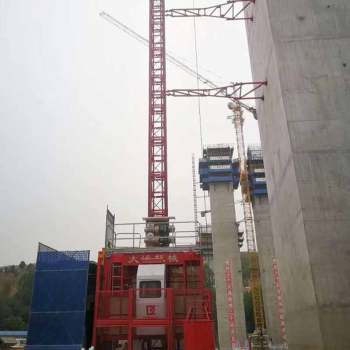 桥梁施工升降机生产厂家 河南大诚专业生产升降机设备