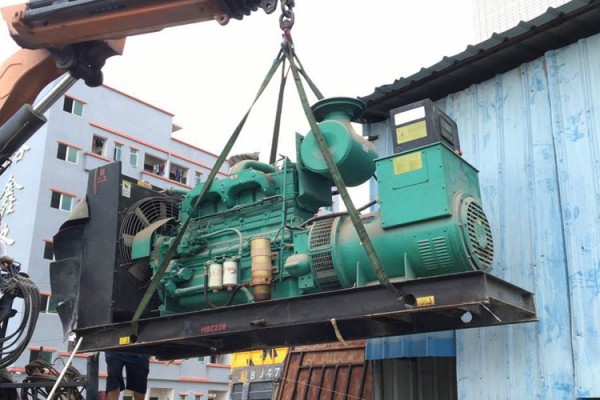 東莞二手康明斯發電機(組)收購 舊發電機回收公司13年回收經驗