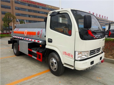 东风2吨加油车厂家让利促销_2吨加油车多少钱_蓝牌加油车