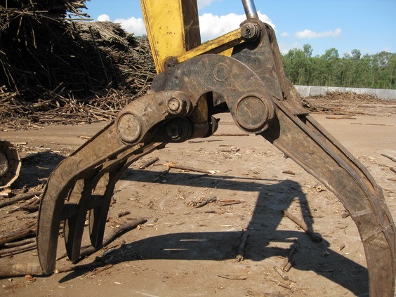 供挖机配机械木材抓在上海格鲁博机械有限公司