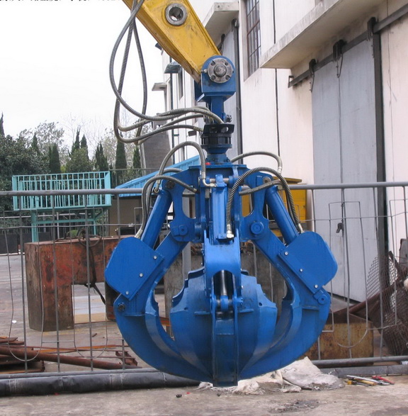供挖機配液壓多瓣抓鬥在上海格魯博機械有限公司