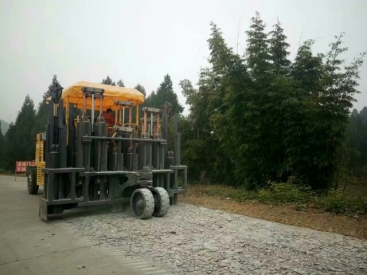 哈尔滨  出租山东PS400j型水泥路面破碎机碎石化施工