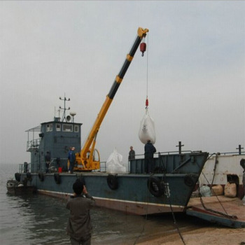 辽宁锦州定制生产船吊码头吊 海上港口悬臂起重机厂家供应
