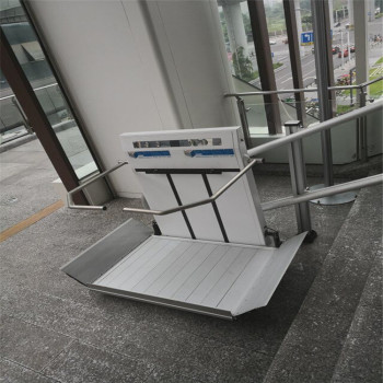斜向式无障碍平台 辅助式升降机 家用自动楼梯升降机