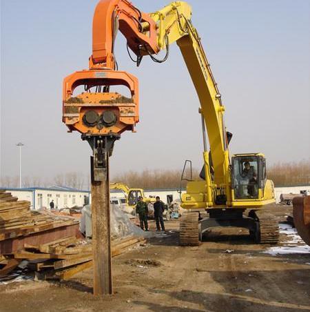 供應沃爾沃15米挖掘機打樁臂打鋼管鋼板樁沃爾沃480挖掘機打樁臂