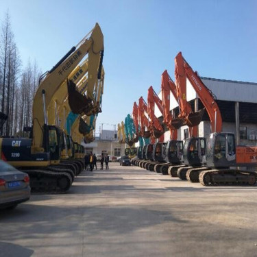 內蒙古|新疆優惠二手挖掘機市場出售小鬆PC220-8、卡特320D二手挖掘機