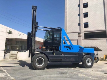 HNF320大型32吨叉车|厂家可靠稳定集装箱32吨叉车