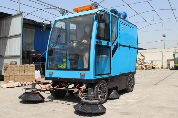 供應YX-860駕駛式掃地車  小型清掃車廠家直銷 清掃車型號