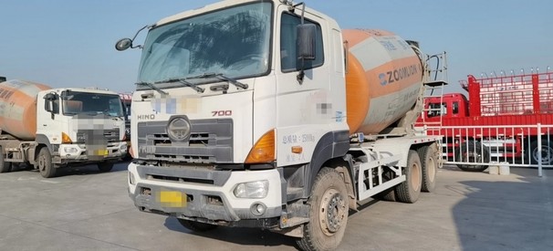 广西南宁搅拌车13年6月广汽日野大10方