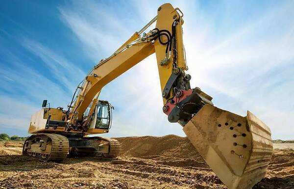 武漢出租挖掘機|微挖機，工程微挖，挖土破碎挖機認準牛備備