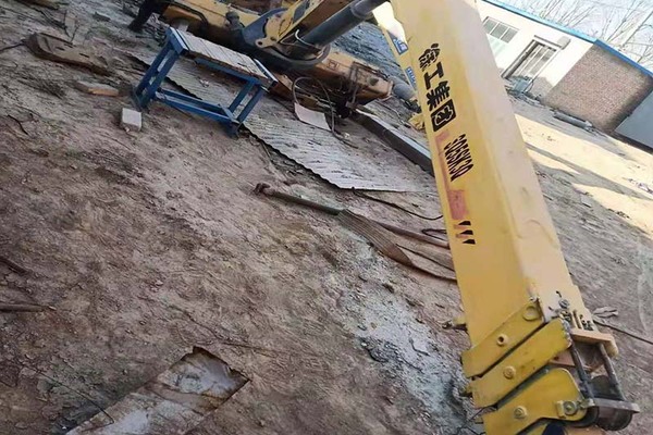 出售二手徐工3吨小型吊机 直臂式轻卡吊 二手吊机