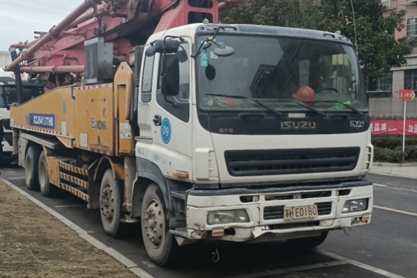 江苏盐城市徐工52米泵车出租，24小时服务