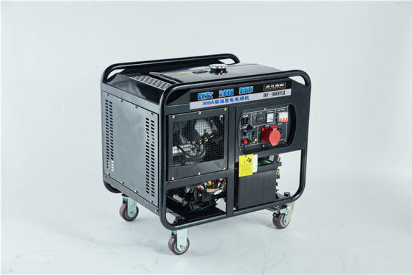 供應歐洲獅300A電啟動發電電焊機