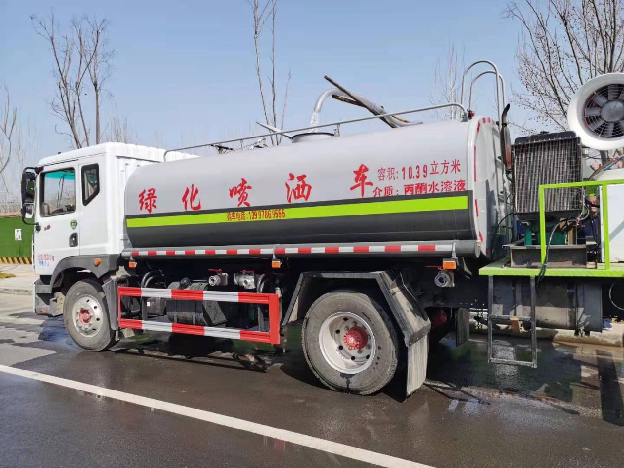 鄭州灑水車出租，鄭州出租灑水車，鄭州申宇工程機械租賃有限公司