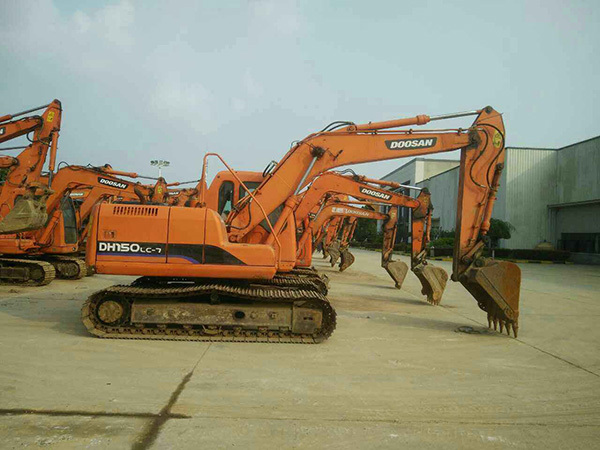 出售二手斗山DH150挖掘机 保修一年 全国包送