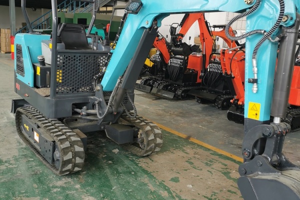 新款挖掘机 家用挖掘机破碎20型号挖掘机 室内改造用 机