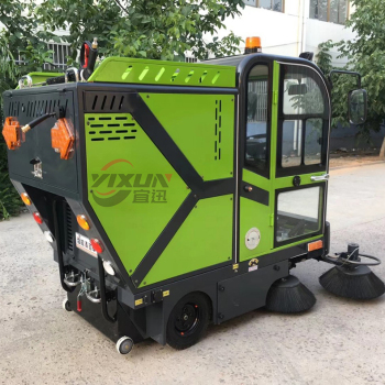 供应YX-1900扫地车清扫机