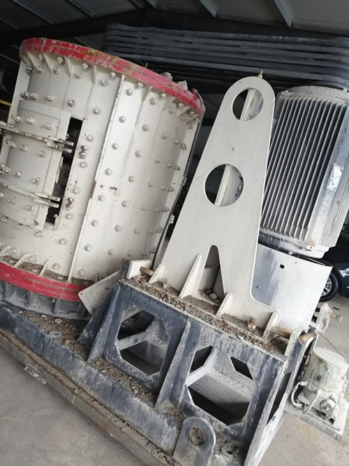 出售二手1500複合式破碎機立軸製砂機數控立式破碎機製砂機