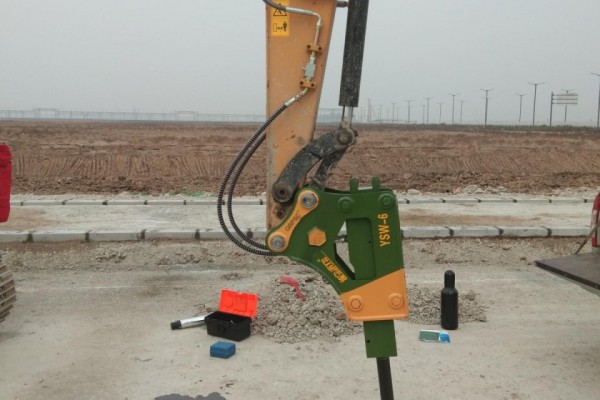 供应连港工兵破碎锤挖掘机工程机械用油 型号YSW-6