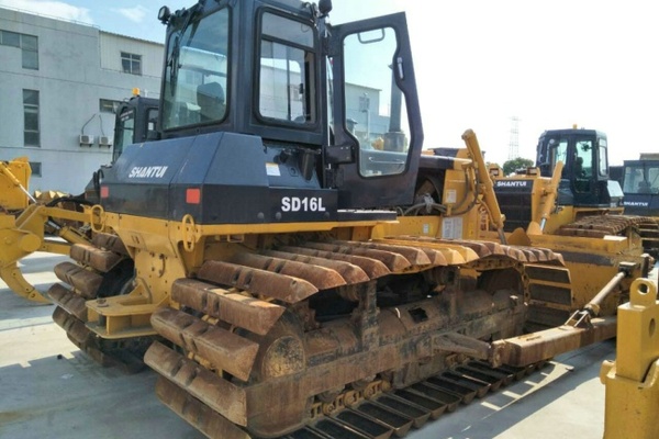 拉萨二手推土机市场|山推160、220二手推土机