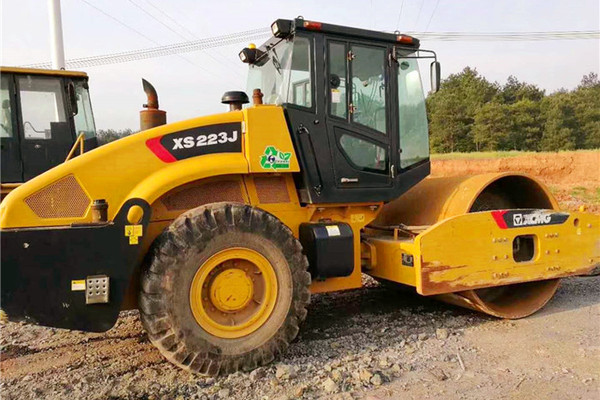 鶴崗二手壓路機市場|20噸22噸26噸單鋼輪振動壓路機