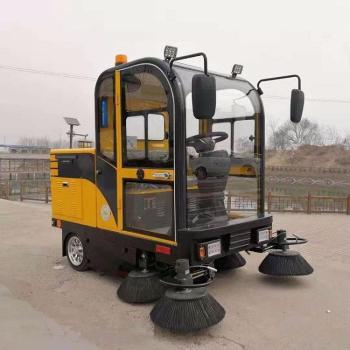 出售新能源自動掃地車 小型駕駛式吸塵灑水車 電動掃地車
