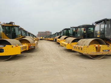 上海二手壓路機交易市場||出售二手徐工20-22-26噸壓路機