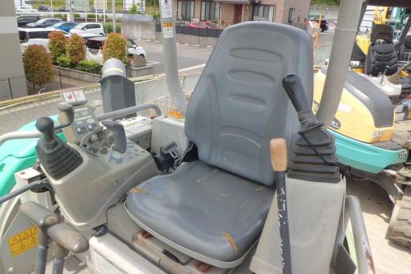 微小型二手洋马30多用挖掘机迷你型挖土机