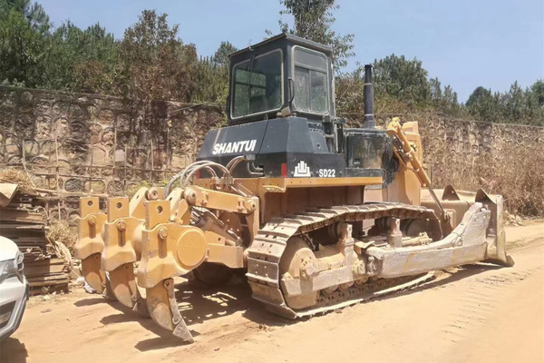 乌兰察布二手推土机市场|山推160/220大型推土机