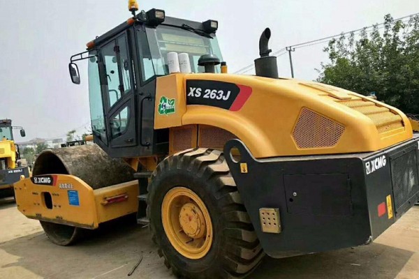 西双版纳二手压路机市场|20吨徐工压路机22吨震动王9成新