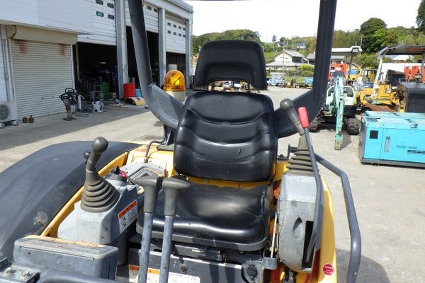 久保田20/30/40二手小挖机日本进口种树用小型挖土机低价处理