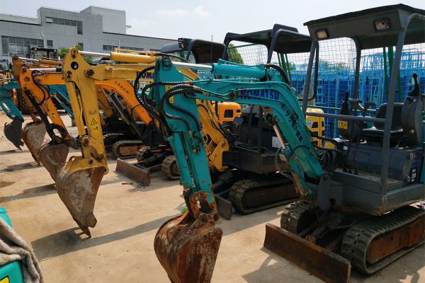 廣州二手挖掘機市場|18-20-25玉柴挖掘機