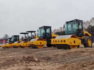 供应洛阳4吨压路机，8吨压路机