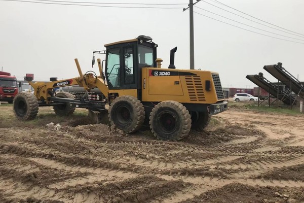 张家界二手平地机市场| 徐工180平地机出售