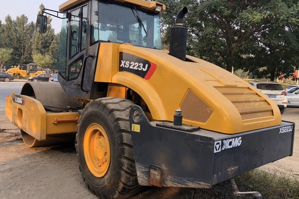 四平二手压路机市场|徐工20吨压路机22吨震动 单杠轮