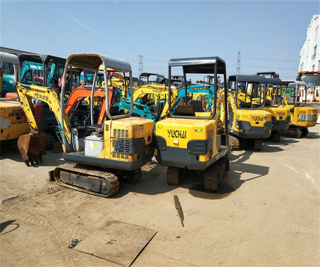 嘉峪关二手挖掘机市场|玉柴25-35-13挖掘机