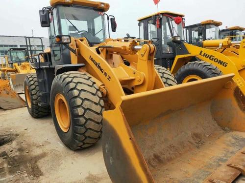石嘴山二手装载机市场|柳工龙工、临工30、50铲车,5吨铲车