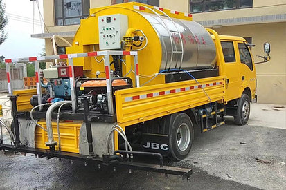 出租路面养护车