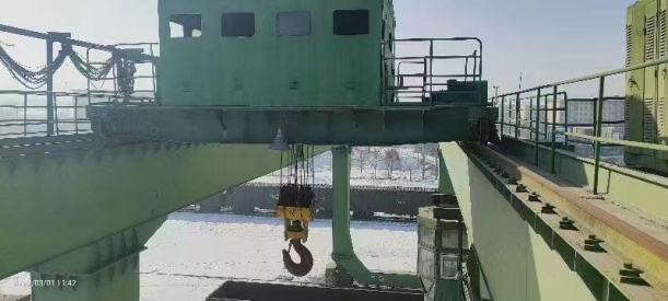 U型二手36吨集装箱龙门吊跨度30米