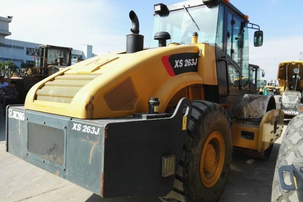 平湖二手压路机市场|徐工22吨 26吨压路机 原装正版