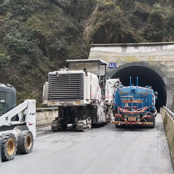 出租維特根W2000銑刨機 隧道銑刨 隧道鑿毛