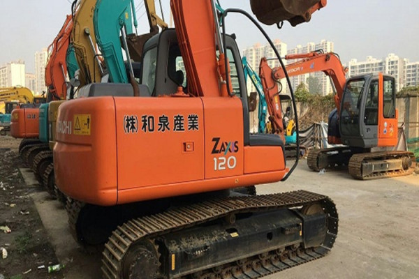 上海二手挖掘机市场出售小松 日立旧挖掘机