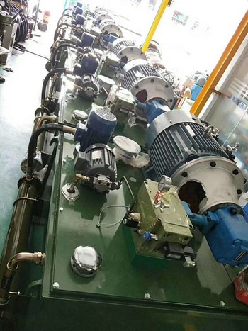 维修龙田LT700粉碎机械液压系统
