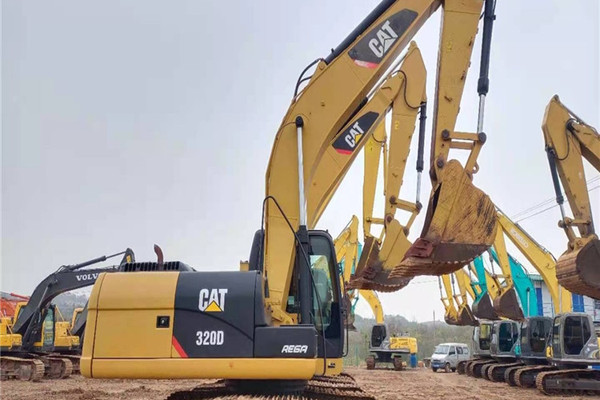 河北秦皇岛 张家口 沧州优惠出售小松220、卡特320二手挖掘机